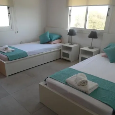 Villa Harsha *